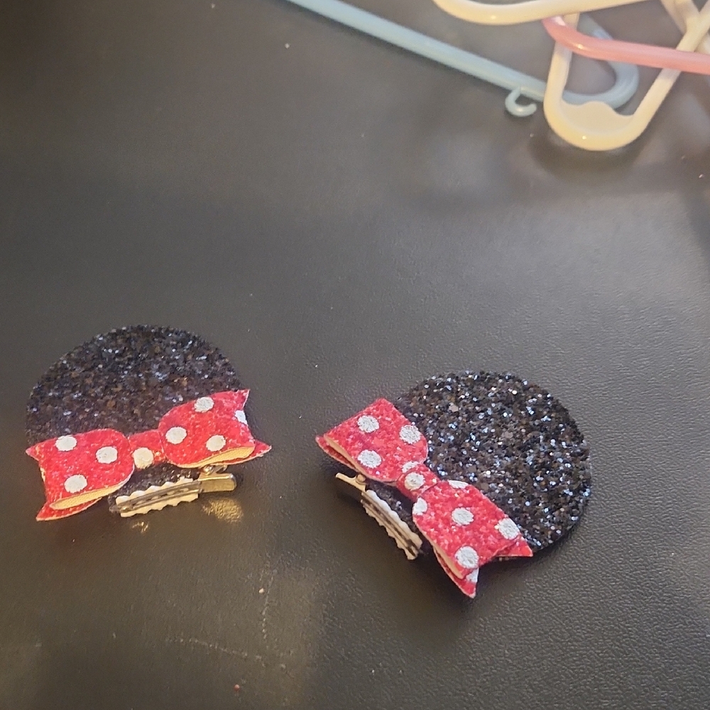 Glittery Black and Red Polka Dot Minnie Ear Hair Clips NWOT